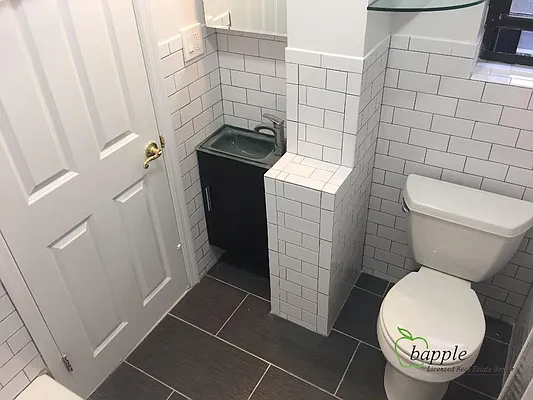 Rented by Bapple | media 33