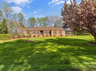 203 Lost Corner Rd, Morganton, NC 28655