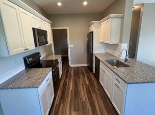 1607 W Cobblestone Ct, Andover, KS 67002