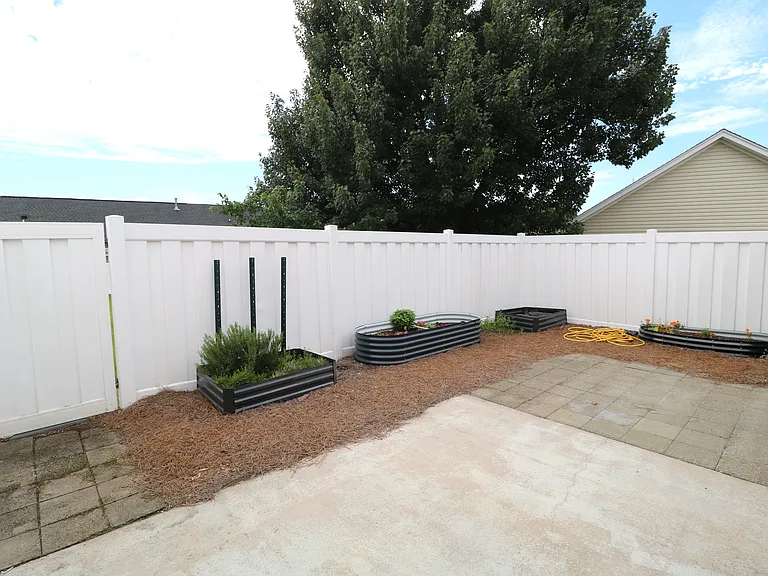 6004 Old Park Ln — Photo 25