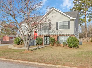 6026 Old Wellborn Trce, Lithonia, GA 30058