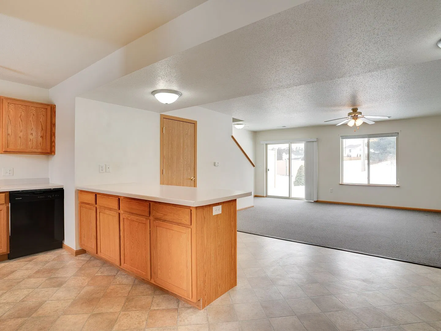 1204 Eastwood St — Photo 4