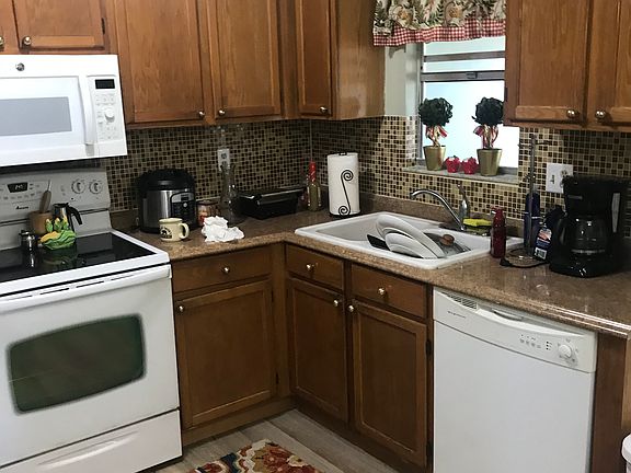 5th image of 3297 SW Escarole St
