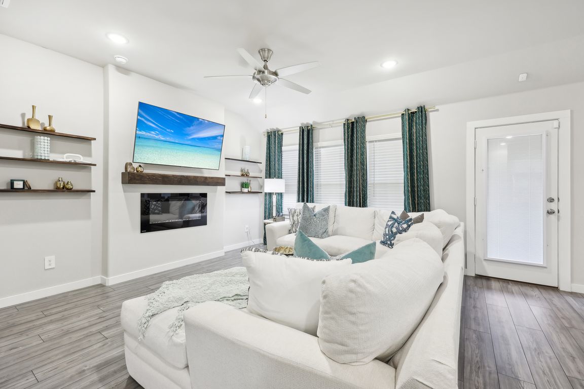 Tioga Cir-007.jpg