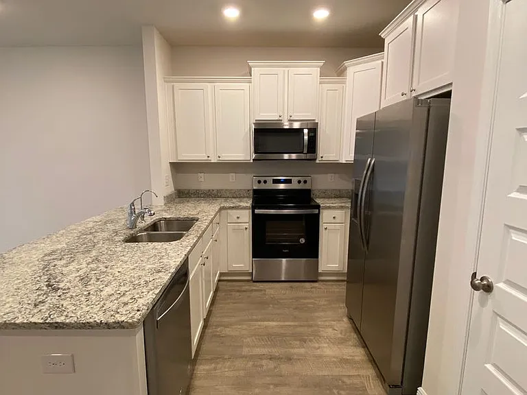 1611 Caleigh Ct — Photo 5