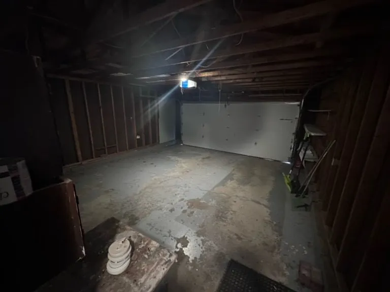 1610 Indian Woods Dr — Photo 20