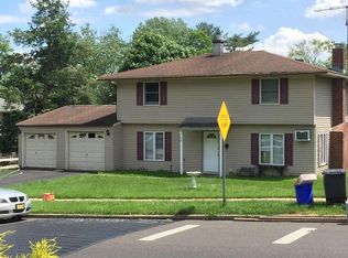 50 Terrace Rd, Levittown, PA 19056