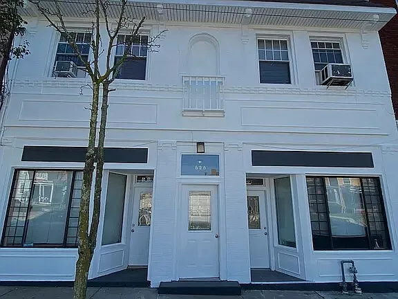 626 California Ave — Photo 1