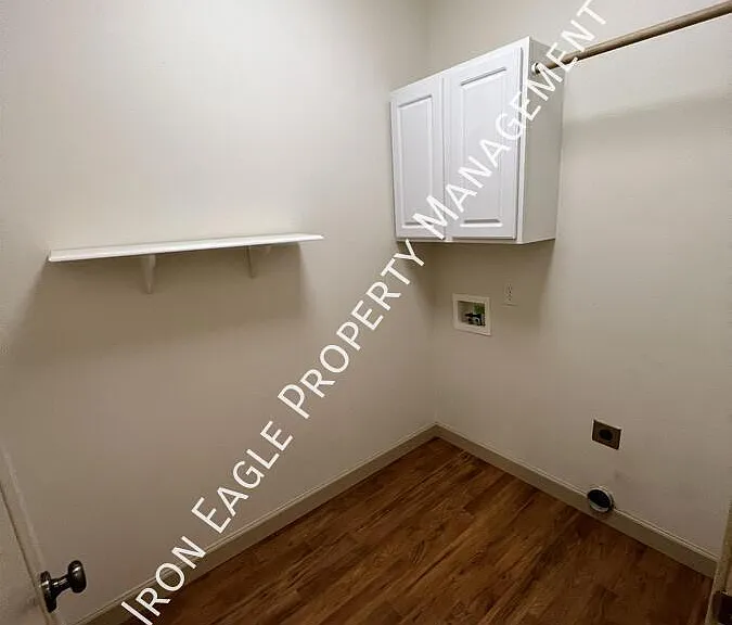 425 N Storybook Way — Photo 25