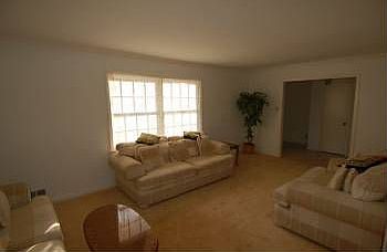 2nd image of 942 Belle Glade Dr