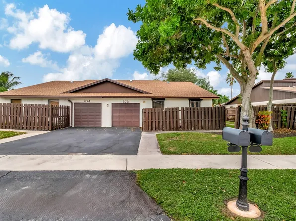 372 SW 27th Avenue, Delray Beach, FL 33445