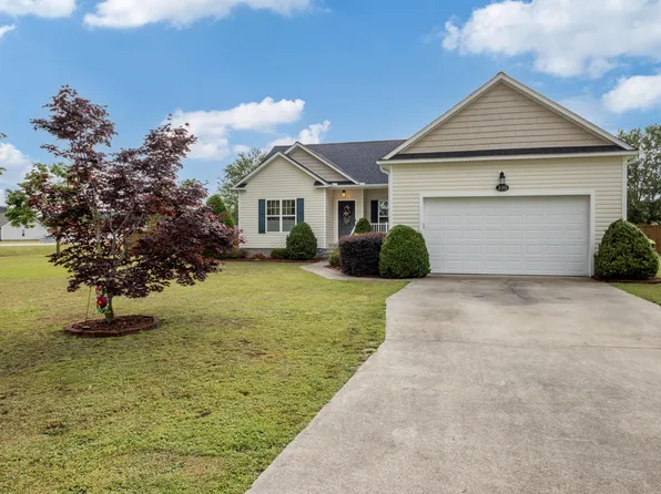 100 Johnathans Pl, Goldsboro, NC 27534