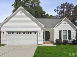 4052 Hereford Ln, Dallas, NC 28034