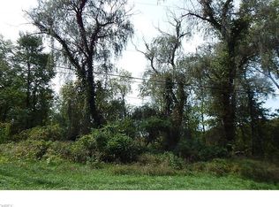 562 N Hametown Rd, Akron, OH 44333