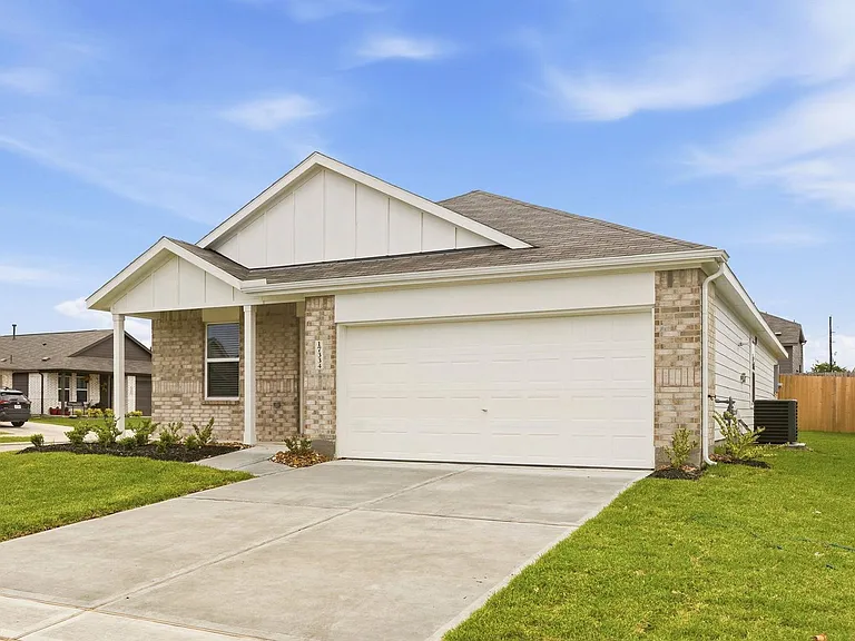 17334 Glacier Forest Ln — Photo 3