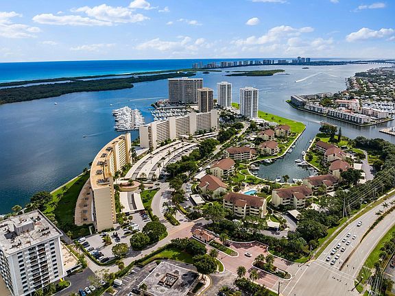 5th image of 124 Lakeshore Drive #531