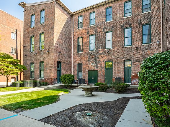 3rd image of 970 Fort Wayne Ave APT 206