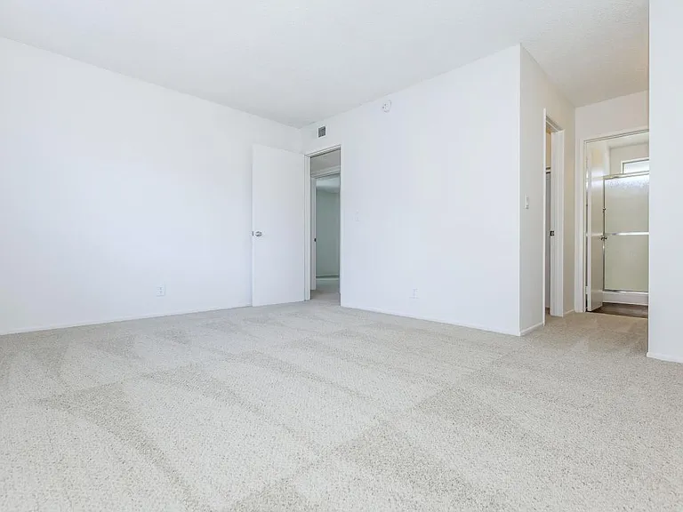 Ridgewood Village Apartment Homes — Photo 57