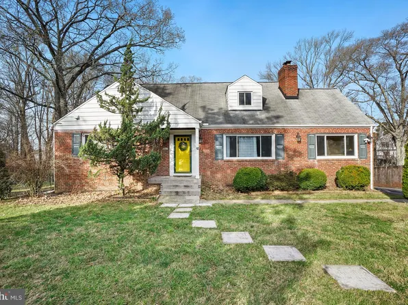 8801 Christina Ln, Clinton, MD 20735