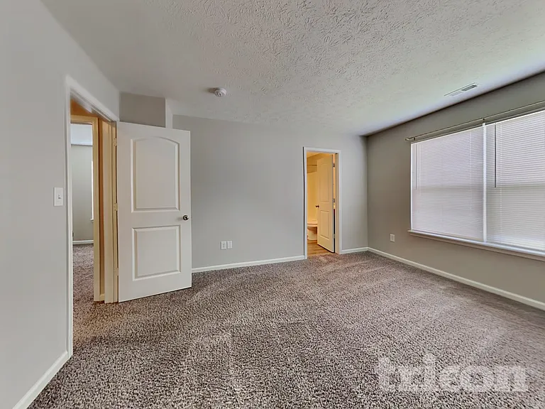 84 Rambling Rd — Photo 7