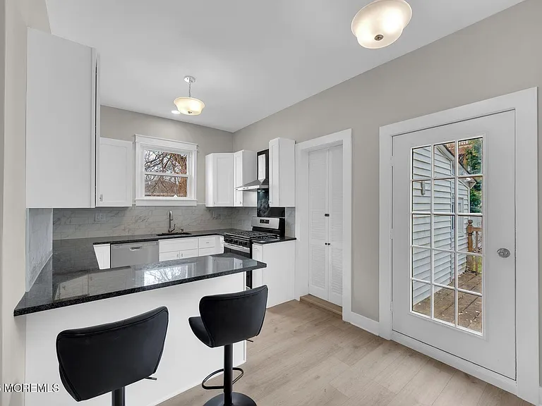 37 Beacon Blvd — Photo 9