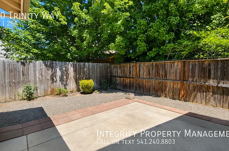 730 Trinity Way — Photo 22