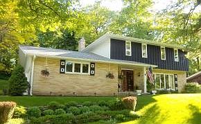1st image of 679 Laverne Dr