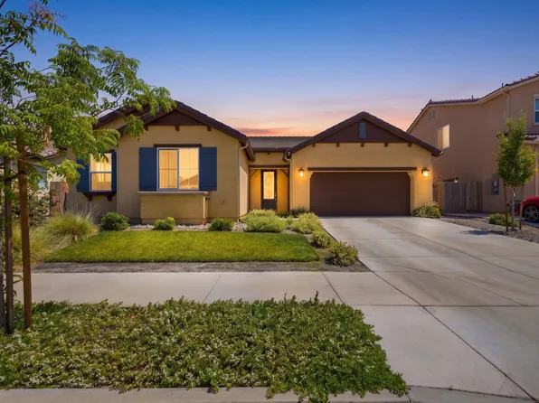 1833 W Corvina Avenue, Visalia, CA 93291