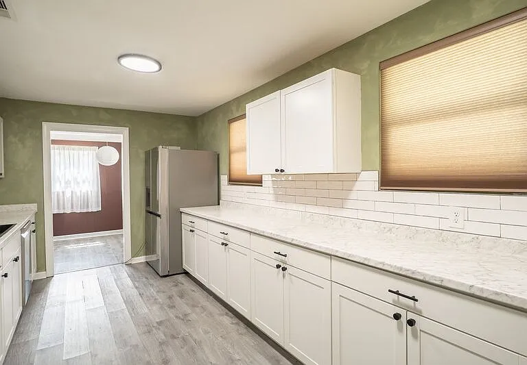 20 Ventura Blvd — Photo 10