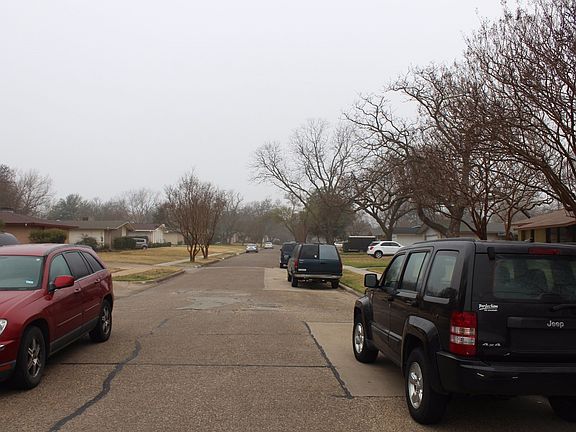 4th image of 801 Sherbrook Dr