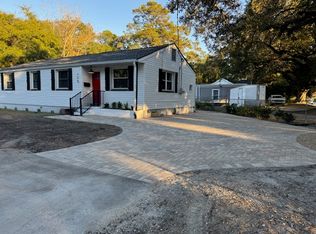 706 W Harrison Rd, Charleston, SC 29407