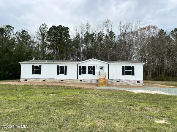 106 S Highland Court, Holly Ridge, NC 28445