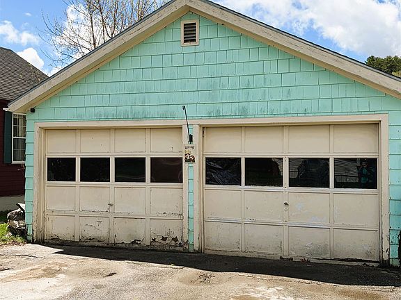 3rd image of 64 Washington Street