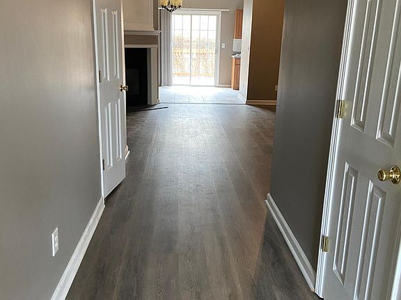 2nd image of 328 Antebellum Pl