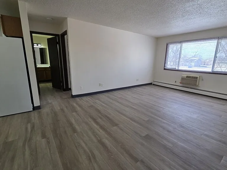 187 S National Ave #11 — Photo 11