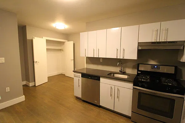 Rented by Bruma Realty LLC | media 11