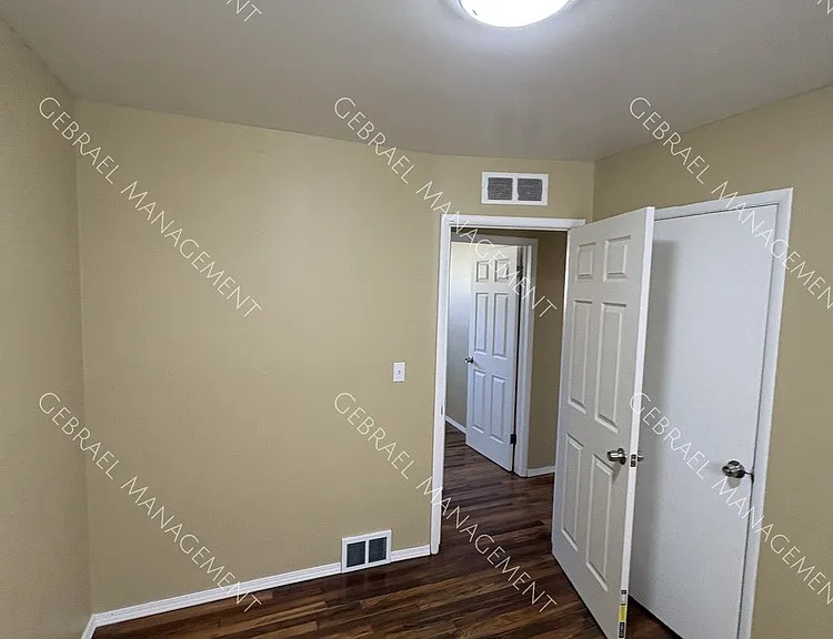 6239 Lebeau St — Photo 10