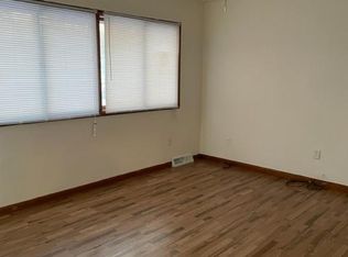 127 Hughes Ave, Des Moines, IA 50315