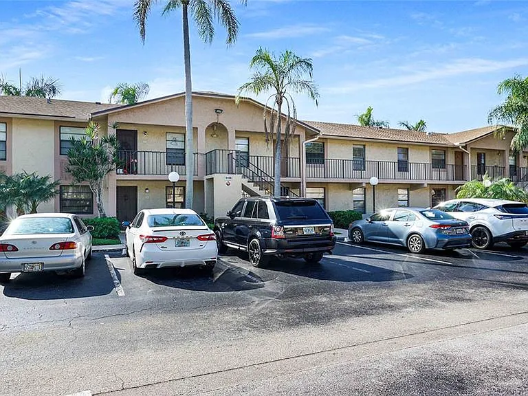 9466 Boca Cove Cir #303 — Photo 4