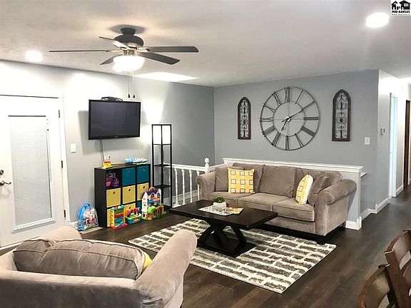5th image of 3311 Carnegie Pl