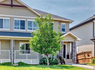 288 N Rainbow Falls Grn, Chestermere, AB T1X0S4