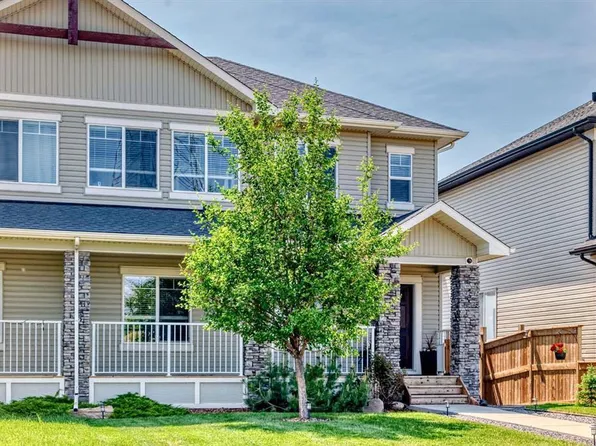 288 N Rainbow Falls Grn, Chestermere, AB T1X 0S4