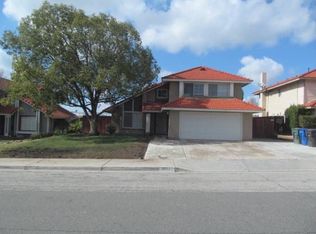 9077 Limecrest Dr, Riverside, CA 92508