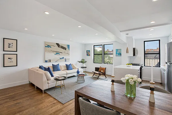 Sold by Christie's International Real Estate Group, LLC | media 14