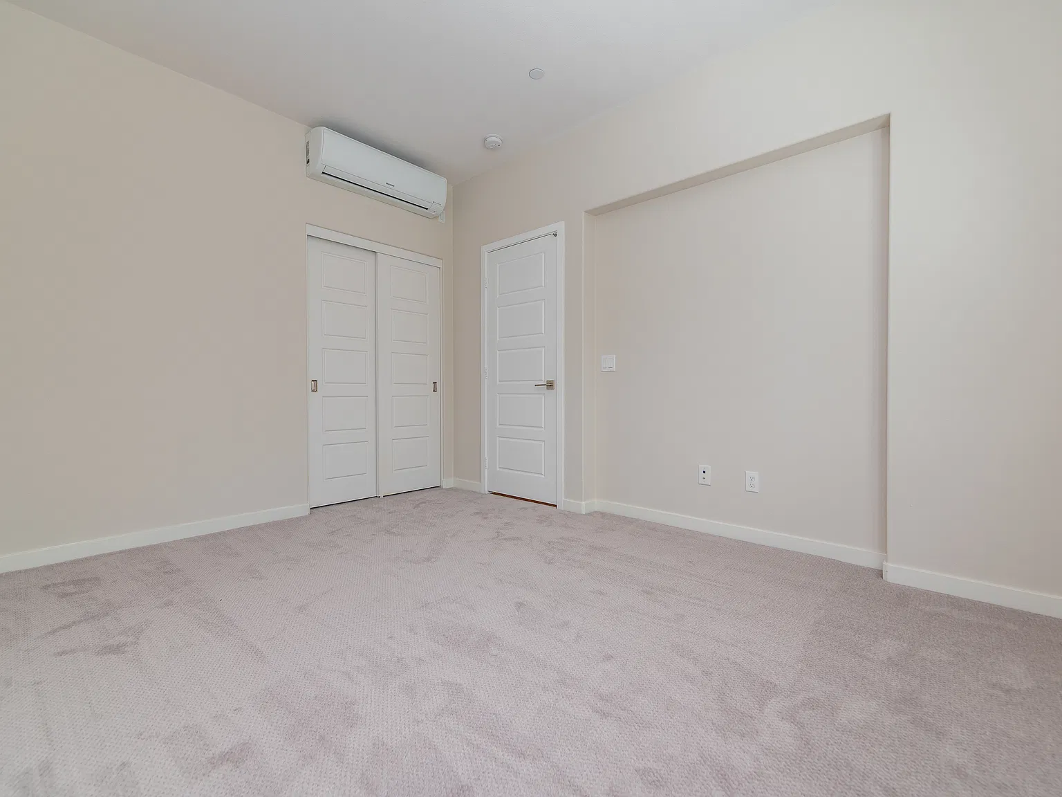 3 bed, 1800 sqft, $4,800 — Photo 4