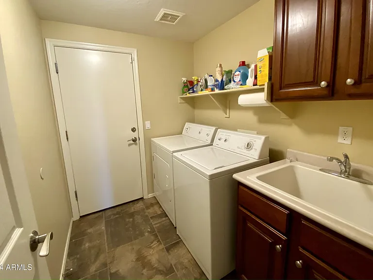 9554 E Raindance Trl — Photo 22