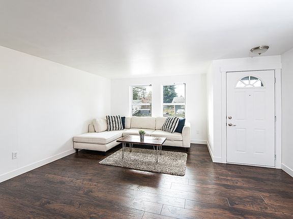 3rd image of 17501 11th Ave E