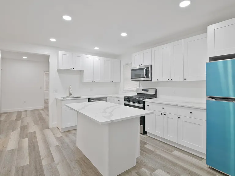 280 Forrest St #1 — Photo 8