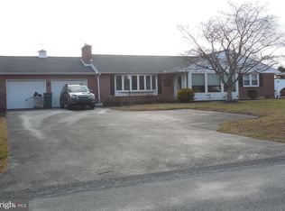 2395 Hillcrest Rd, Quakertown, PA 18951