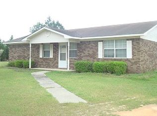 2555 Jennie Station Rd, Claxton, GA 30417